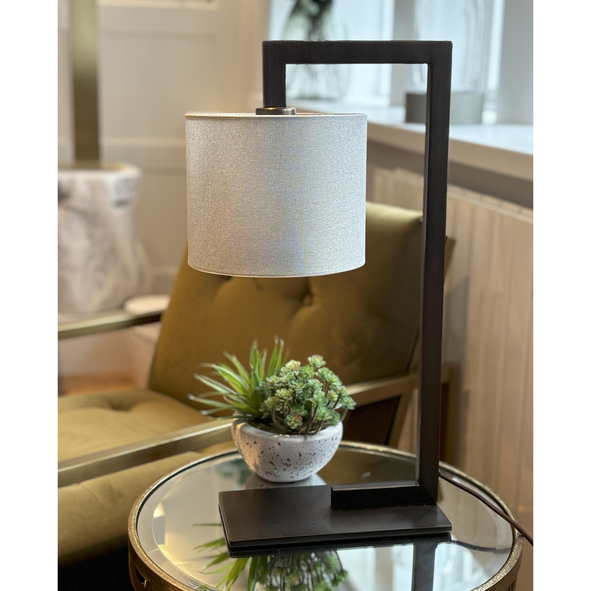 Overarm Table Lamp in Satin Black